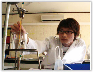 Học bổng Bellerbys College 2011